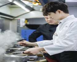 Apart from acting, Lin is interested in cooking.